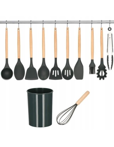 Set ustensile?bucatarie, silicon si bambus,...