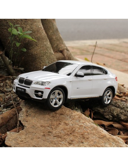 MASINA CU TELECOMANDA BMW X6 ALB CU SCARA 1 LA 24