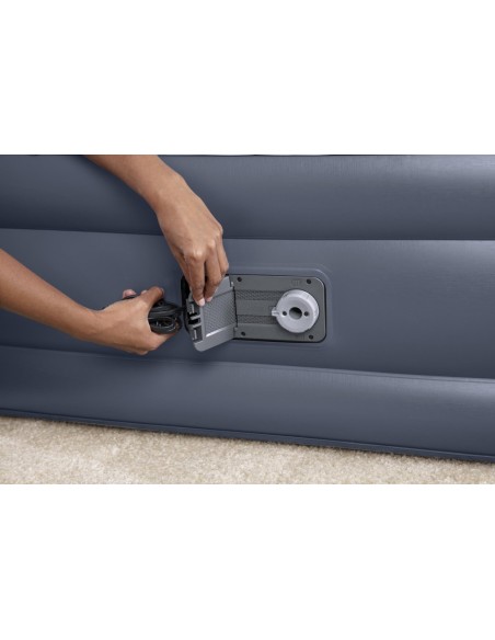 Saltea gonflabila, cu pompa incorporata, Bestway air mattress 226 x 152 x 84 cm, 67923