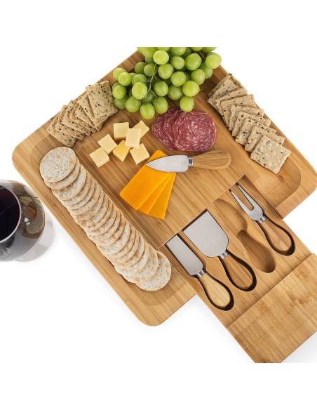 Set platou din bambus si 4 cutite speciale pentru servire branzeturi, Maro, 33x33x3.8 cm